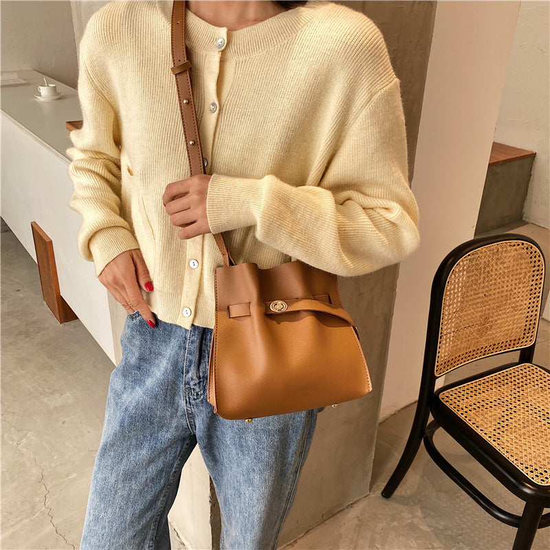 Fashionable Atmosphere Simple And Popular One-shoulder Bucket Bag
