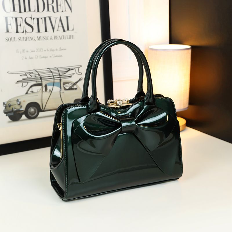 Fashionable Commuter Handbags Niche Design Autumn And Winter Models High-End All-Match Atmospheric Handbag