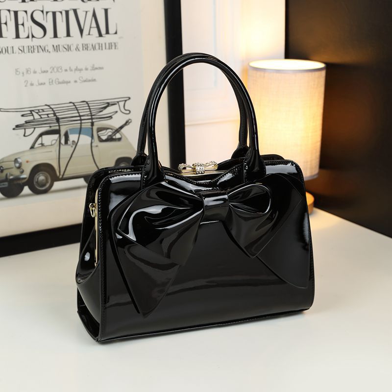 Fashionable Commuter Handbags Niche Design Autumn And Winter Models High-End All-Match Atmospheric Handbag