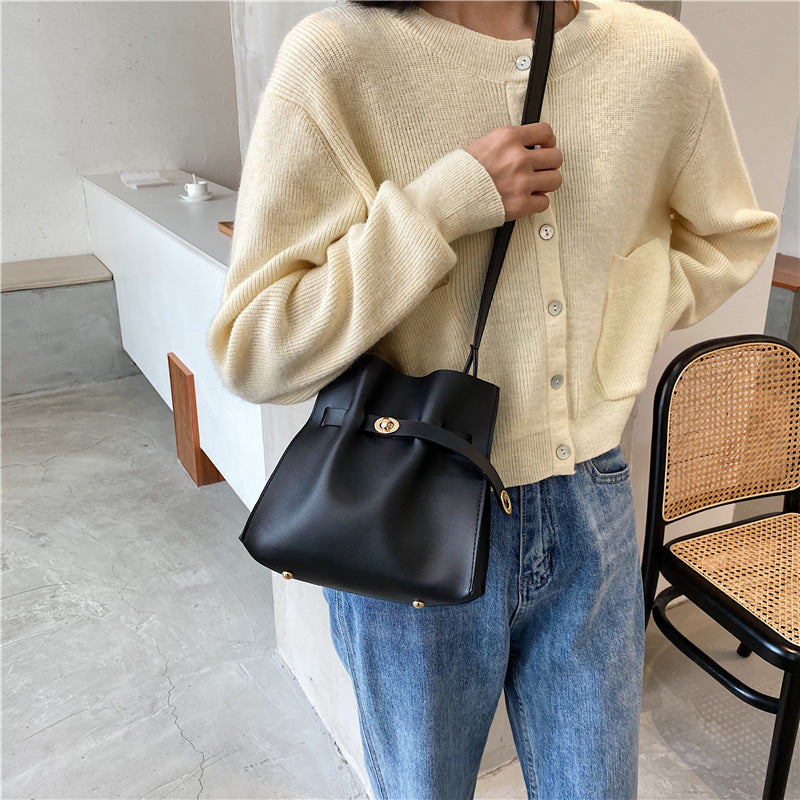 Fashionable Atmosphere Simple And Popular One-shoulder Bucket Bag