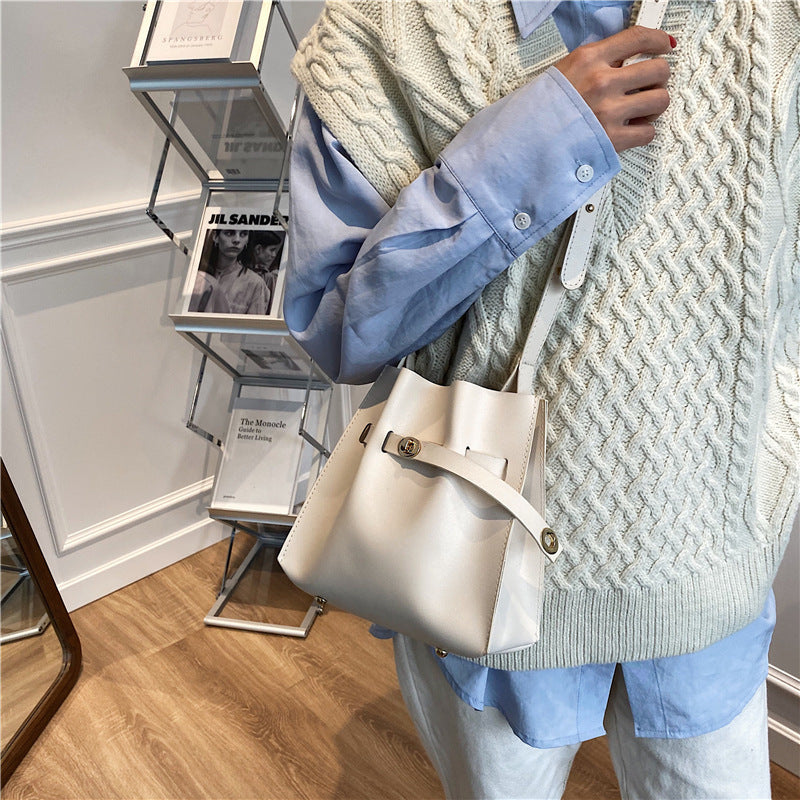 Fashionable Atmosphere Simple And Popular One-shoulder Bucket Bag