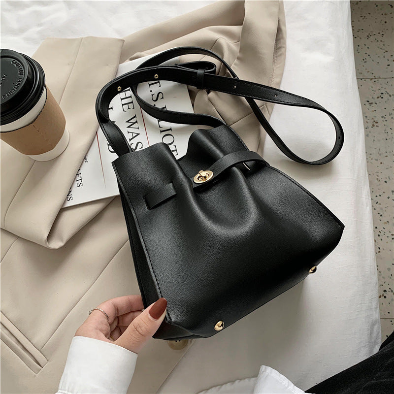Fashionable Atmosphere Simple And Popular One-shoulder Bucket Bag
