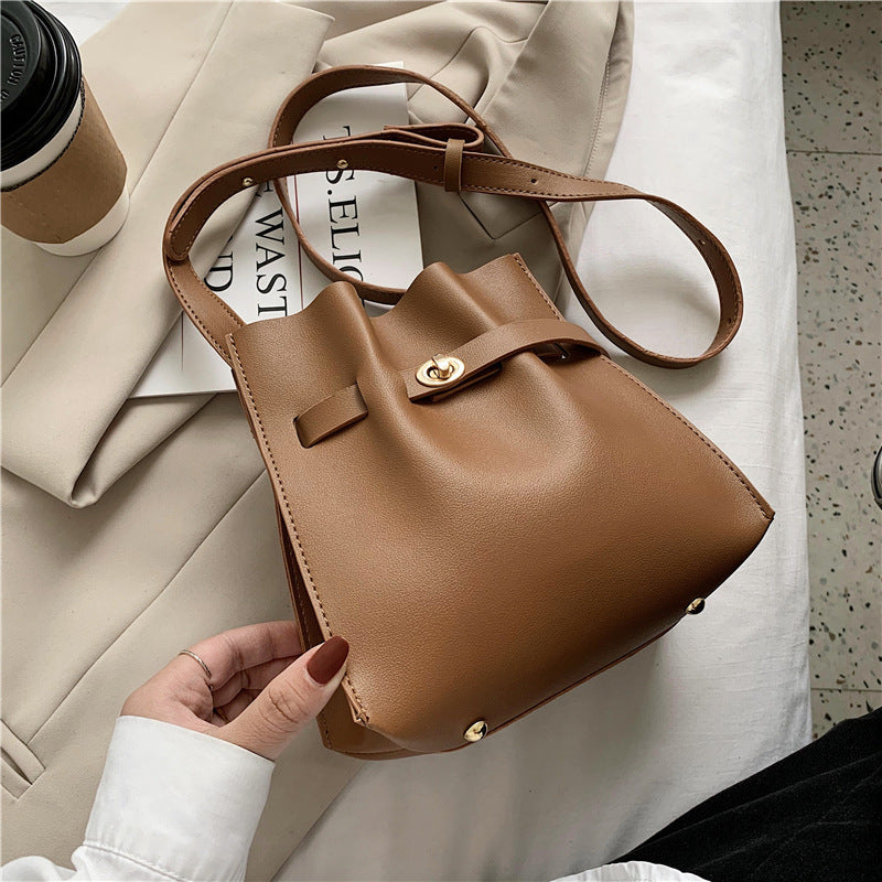 Fashionable Atmosphere Simple And Popular One-shoulder Bucket Bag