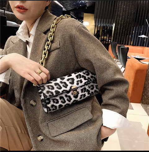 Cross-border French Niche Handbags Autumn And Winter New Fashion Wild Ins Thick Chain One-shoulder Clutch Underarm Bag