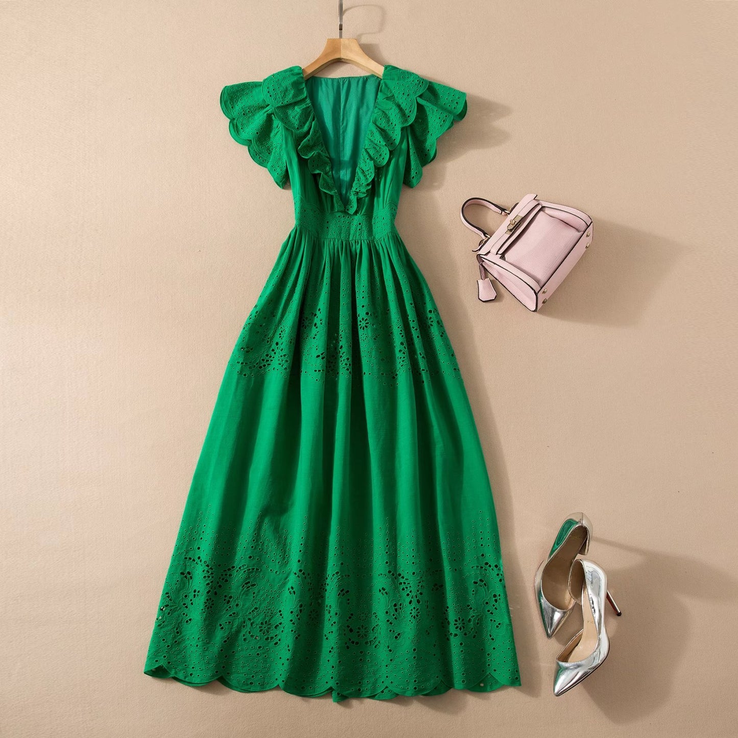 V-neck Stitching Cutout Embroidered Waist-length Dress