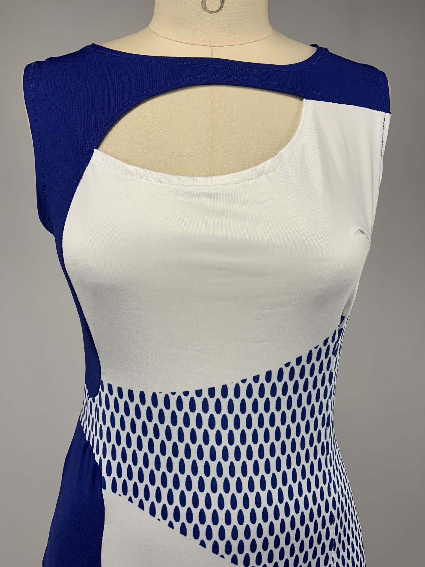 Round neck sleeveless printed dress