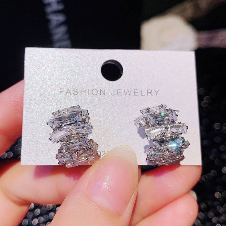 Women's Retro Inlaid Zirconium Temperamental Earrings