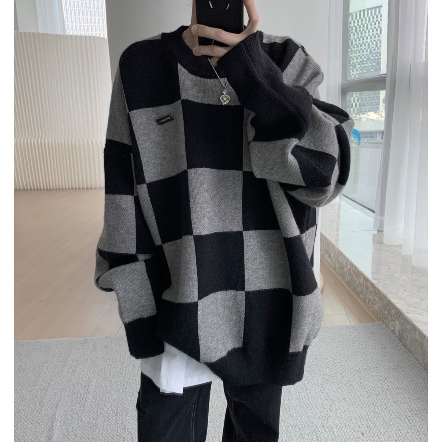 Dark Design Temperament Checkerboard Thickened Knit Sweater